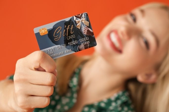 Barcode vs. Magnetic Stripe Gift Cards: Which One To Choose?